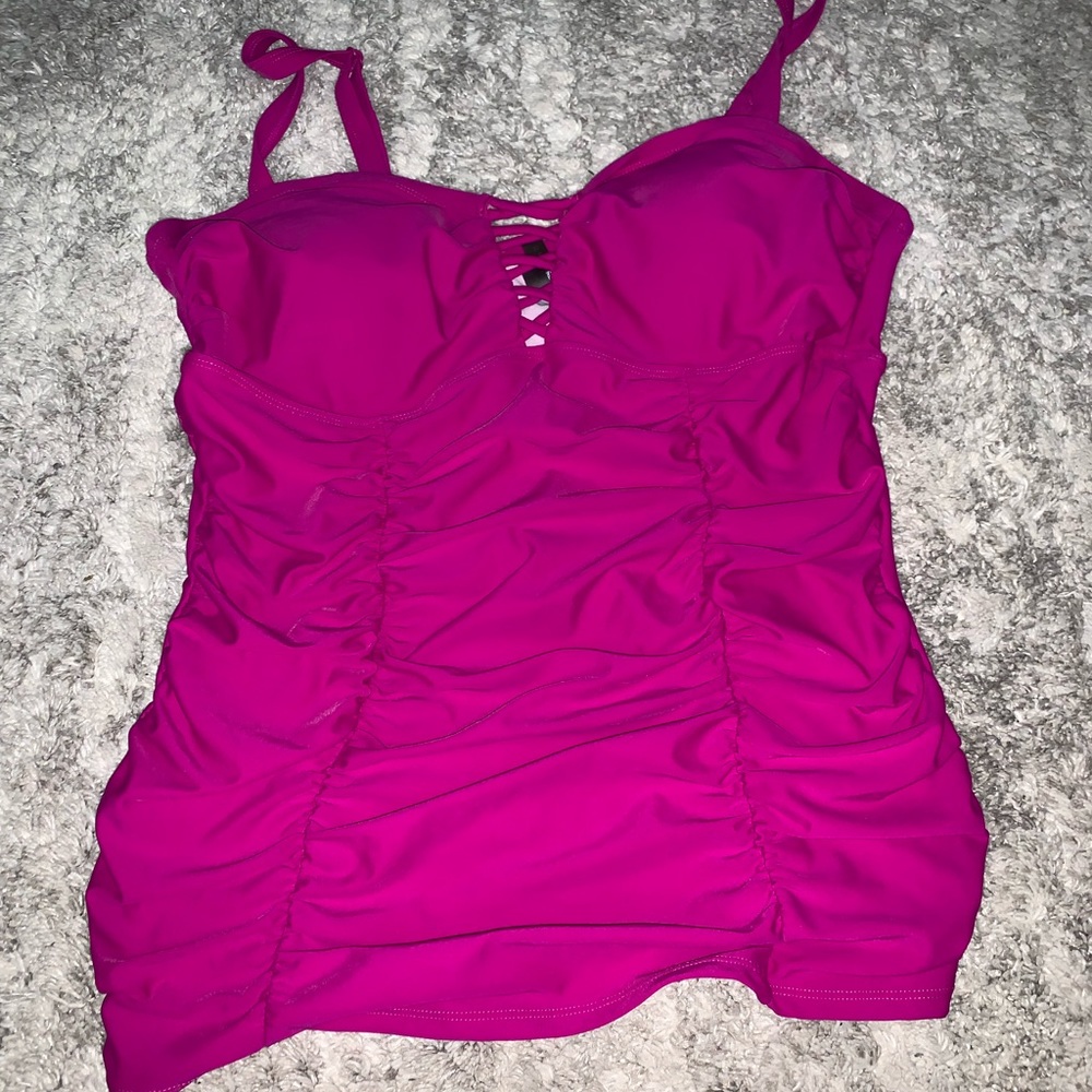 Torrid bathing suit top size 1